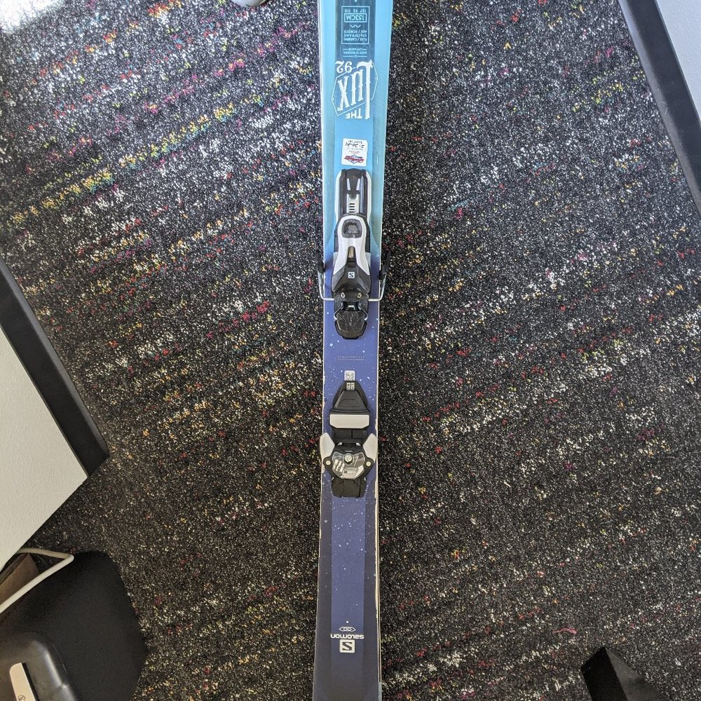 Salomon QST Lux 92 153 skis w/ bindings